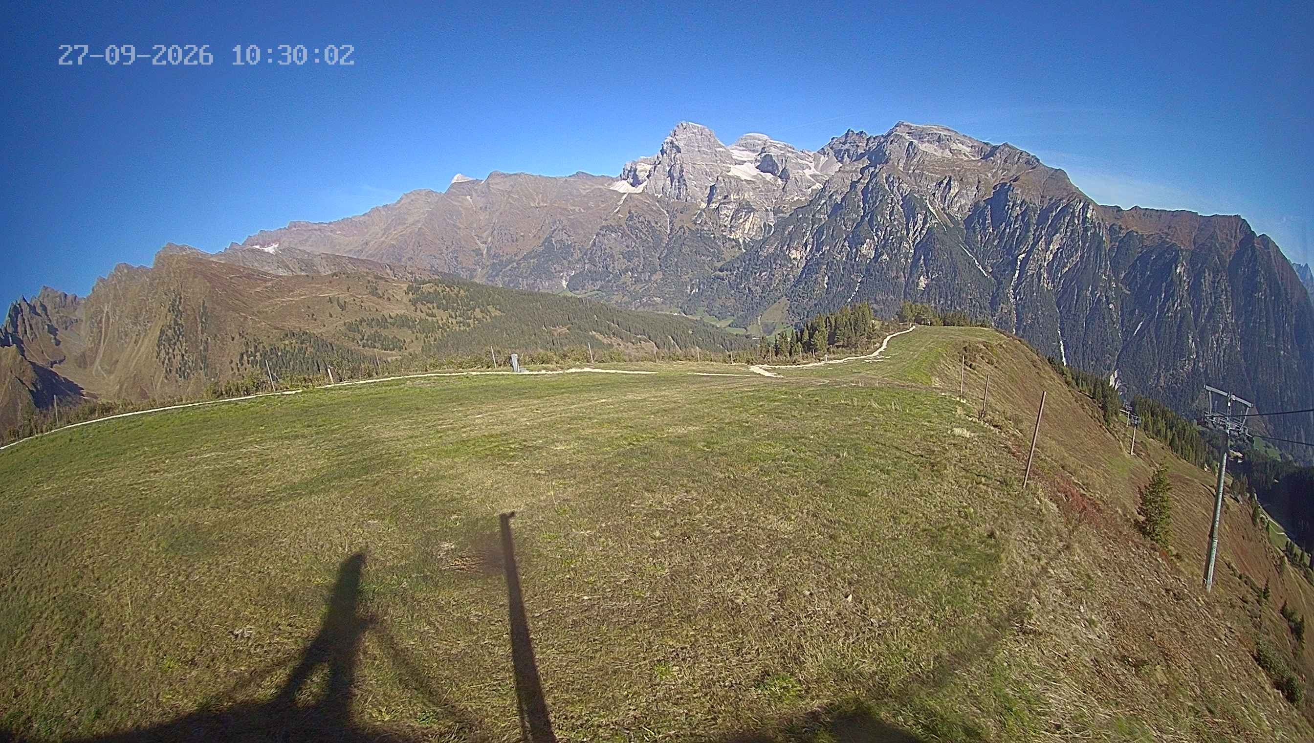 Archiv Foto Webcam Ladurns: Blick von der Bergstation Wastenegg