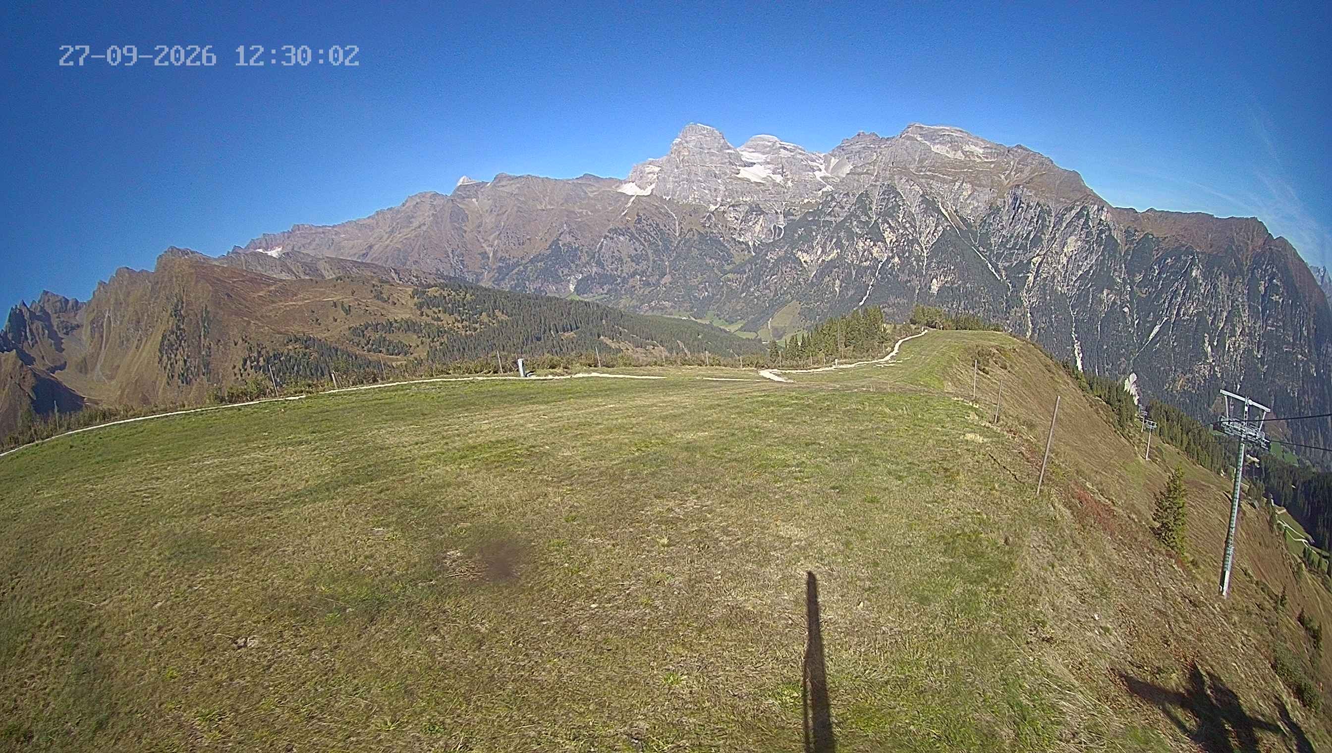 Archiv Foto Webcam Ladurns: Blick von der Bergstation Wastenegg