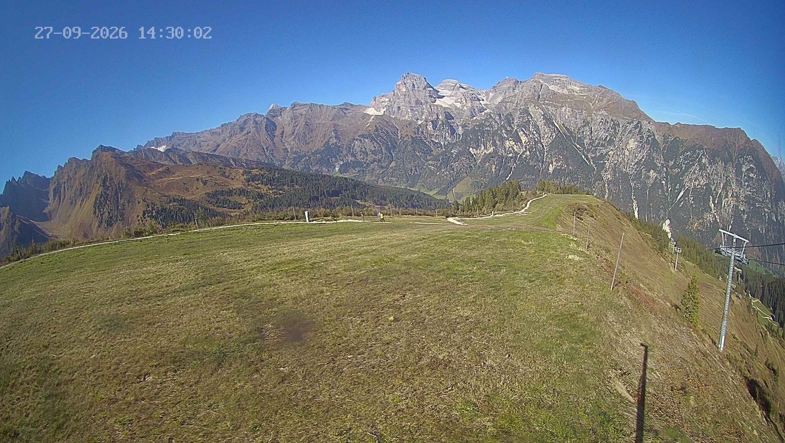 Archiv Foto Webcam Ladurns: Blick von der Bergstation Wastenegg
