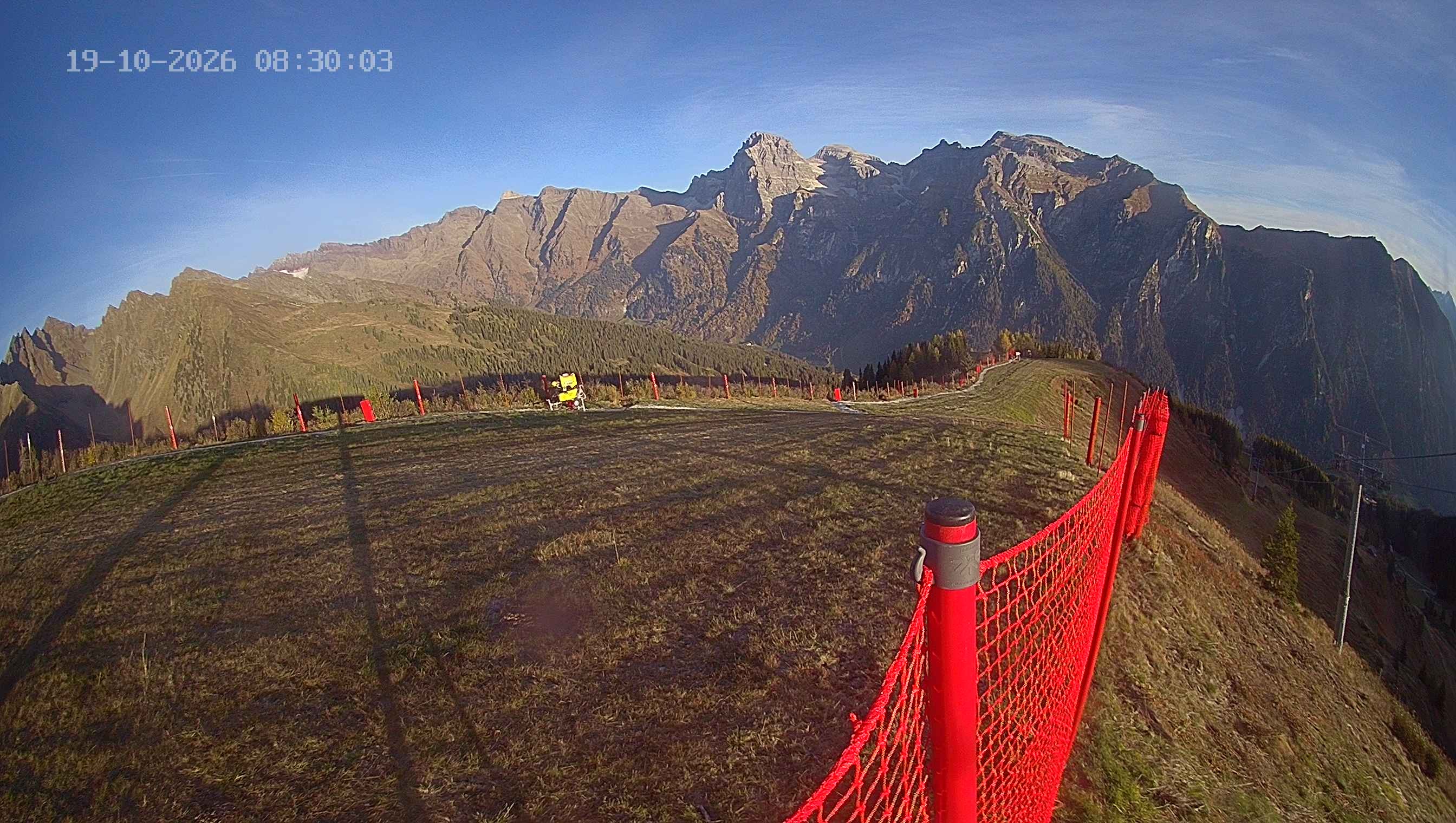 Archiv Foto Webcam Ladurns: Blick von der Bergstation Wastenegg