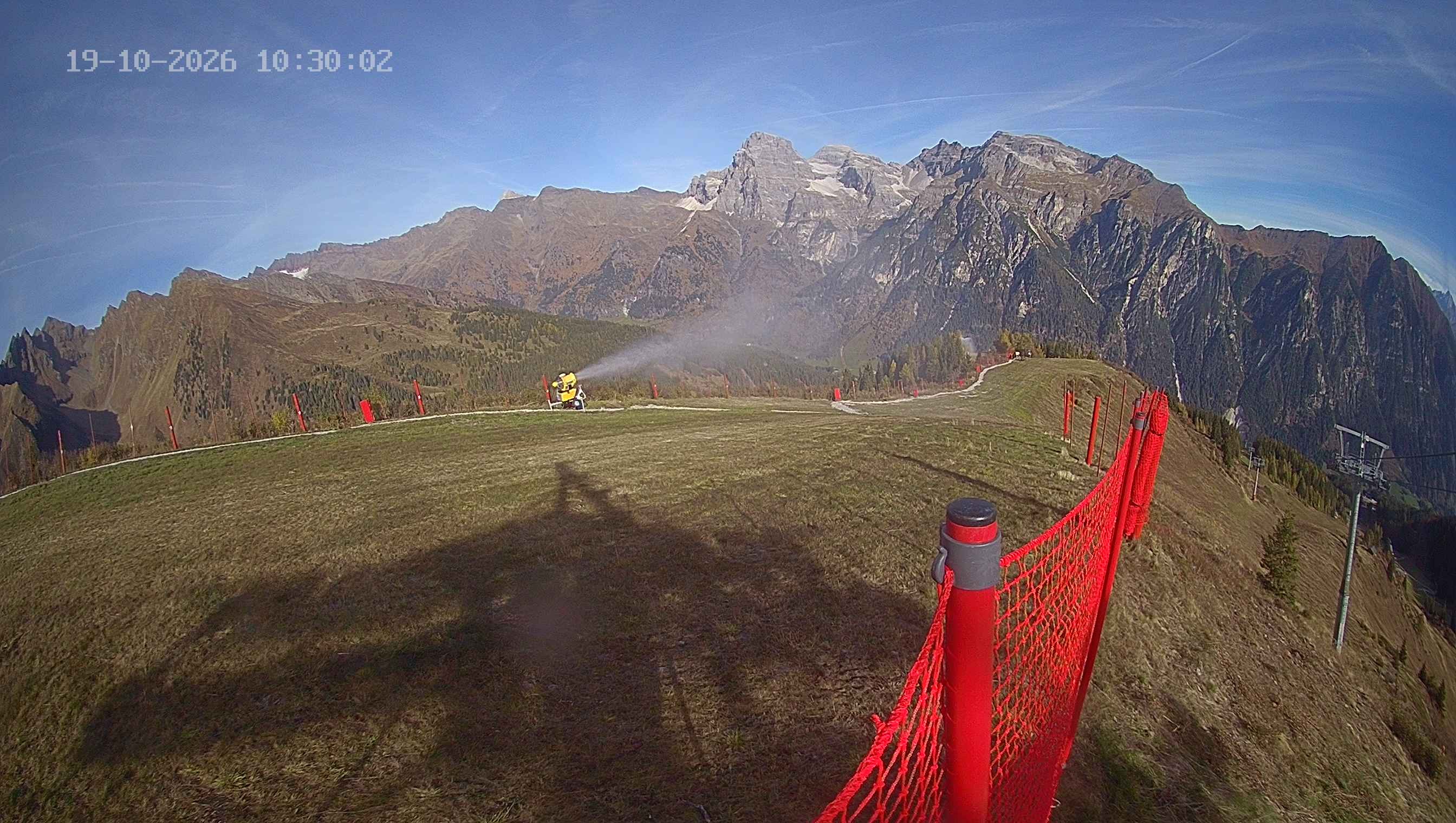 Archiv Foto Webcam Ladurns: Blick von der Bergstation Wastenegg