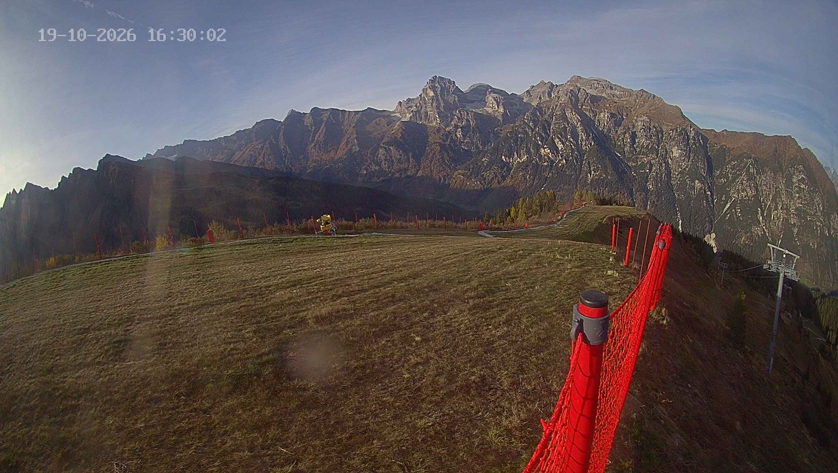 Archiv Foto Webcam Ladurns: Blick von der Bergstation Wastenegg
