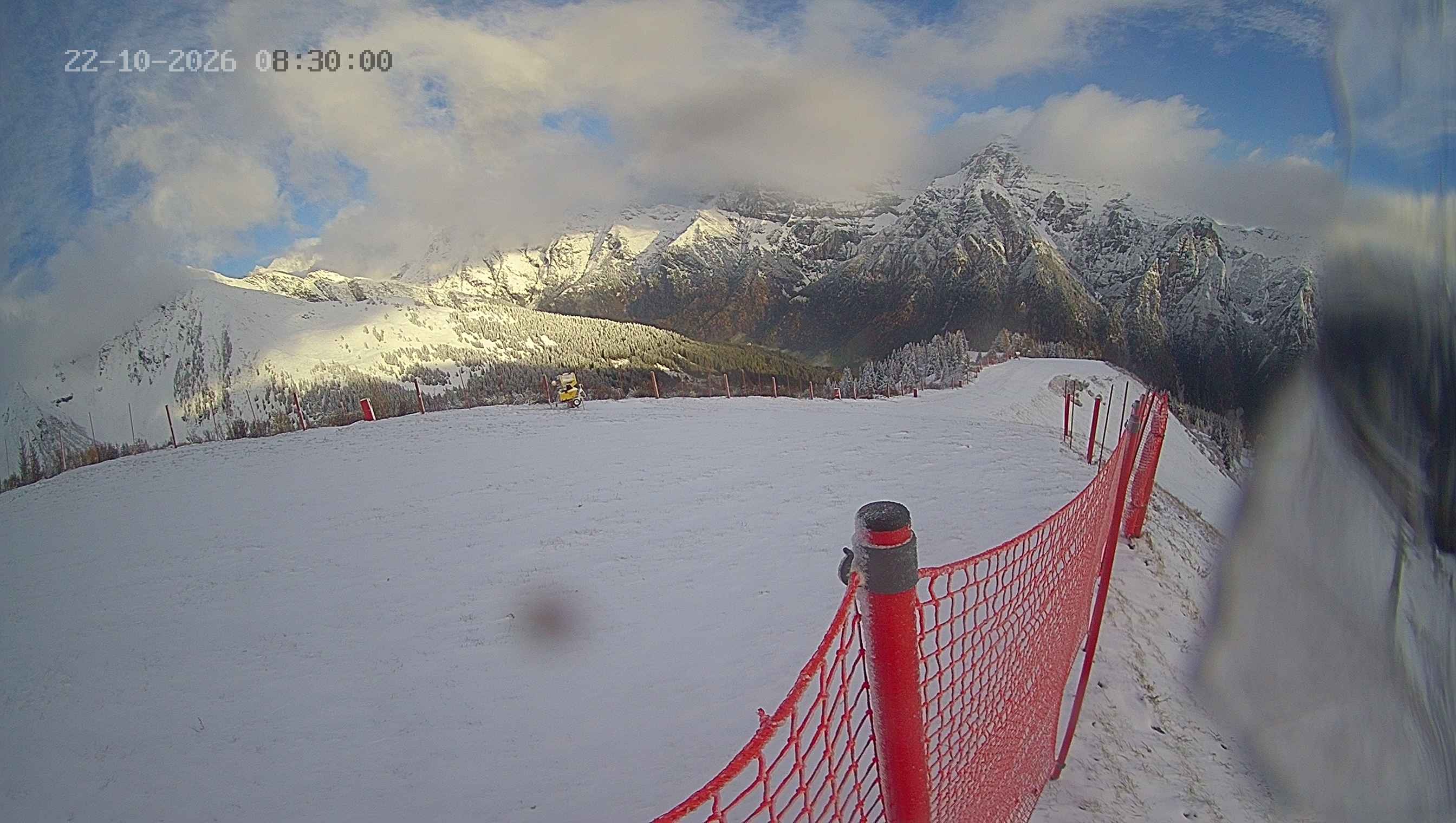 Archiv Foto Webcam Ladurns: Blick von der Bergstation Wastenegg