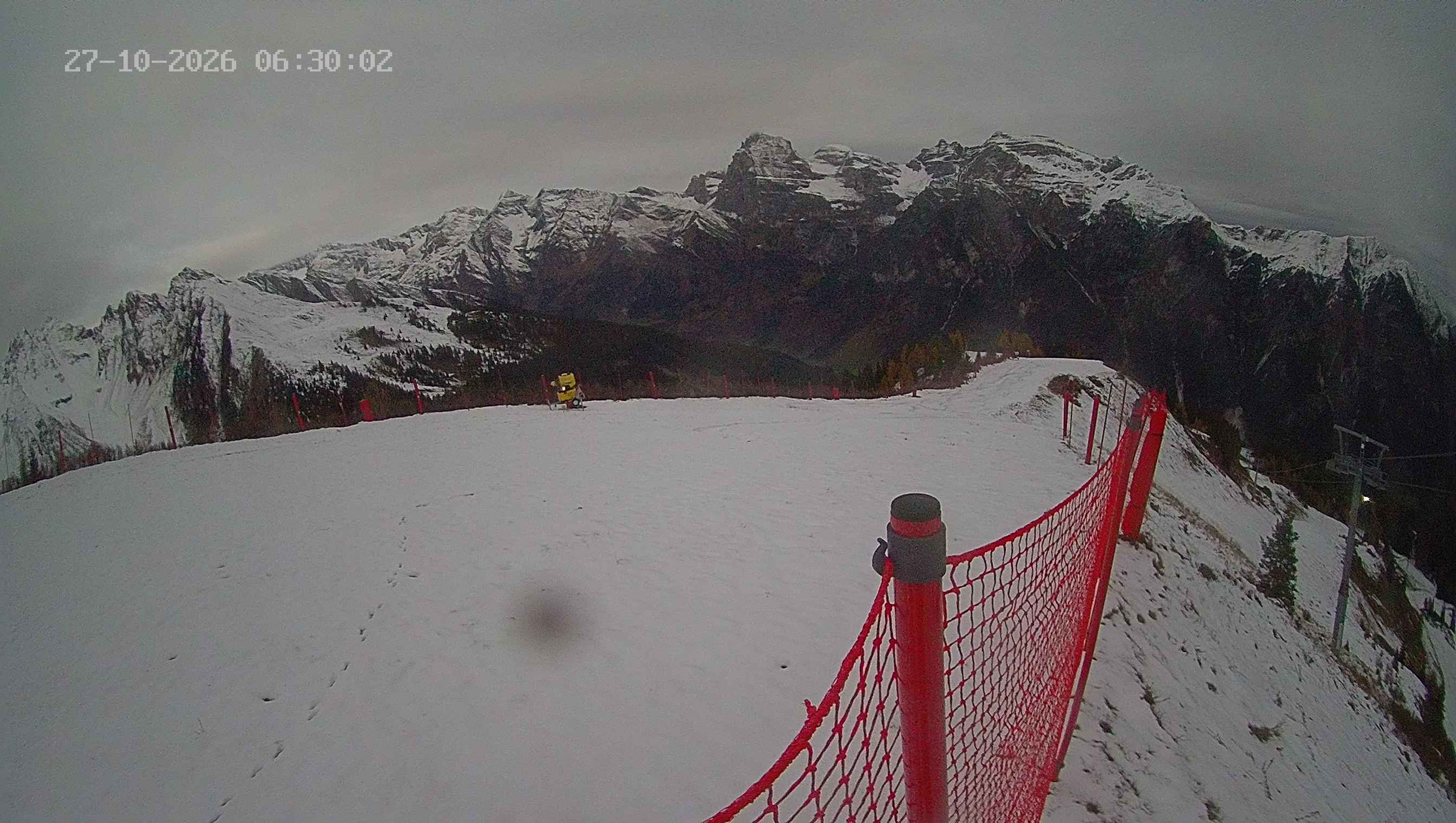 Archiv Foto Webcam Ladurns: Blick von der Bergstation Wastenegg