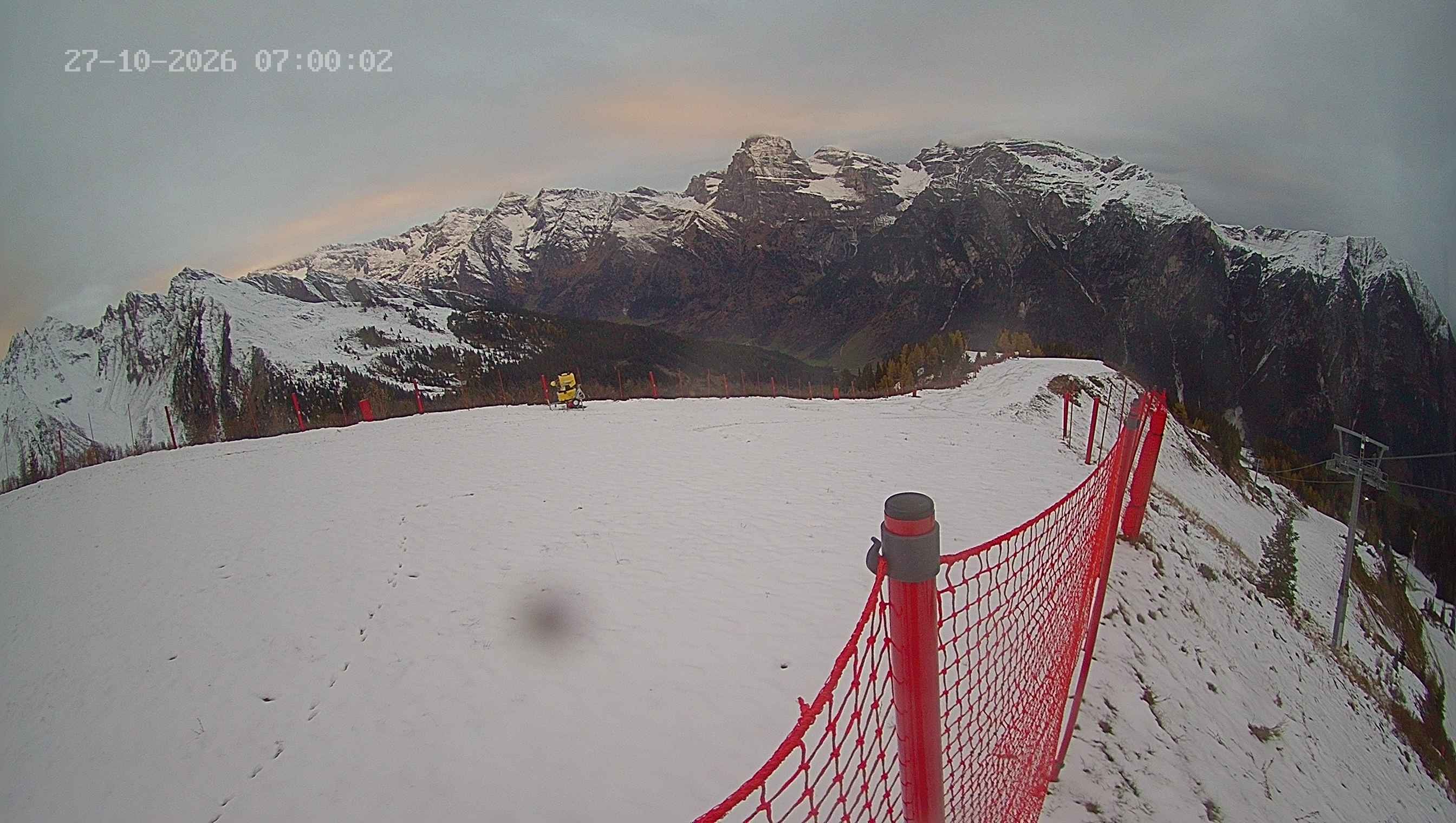 Archiv Foto Webcam Ladurns: Blick von der Bergstation Wastenegg