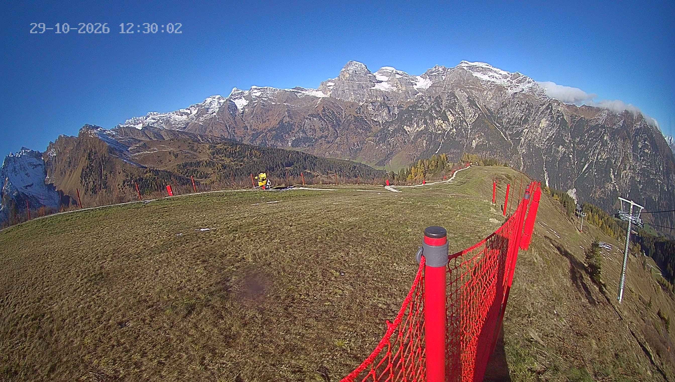 Archiv Foto Webcam Ladurns: Blick von der Bergstation Wastenegg