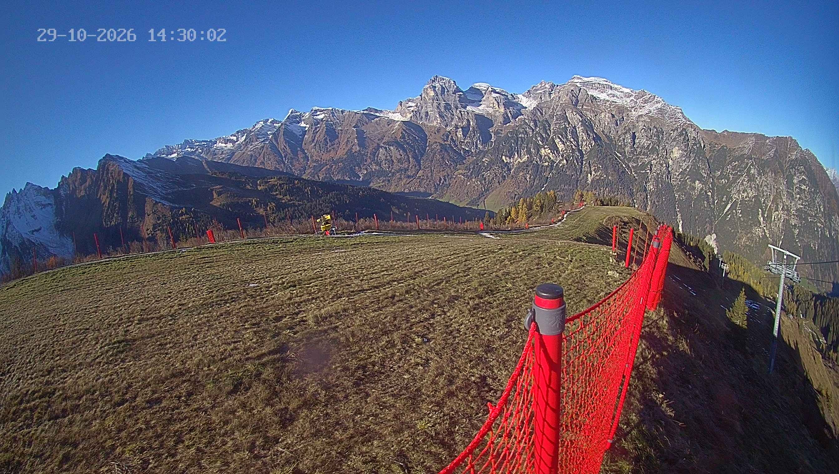 Archiv Foto Webcam Ladurns: Blick von der Bergstation Wastenegg