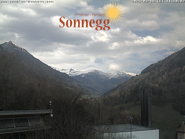 Archiv Foto Webcam Saltaus bei Meran: Hotel Sonnegg