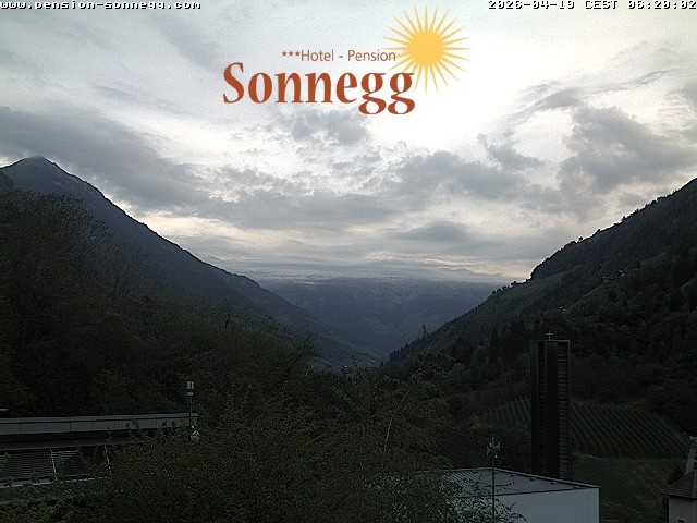 Archiv Foto Webcam Saltaus bei Meran: Hotel Sonnegg