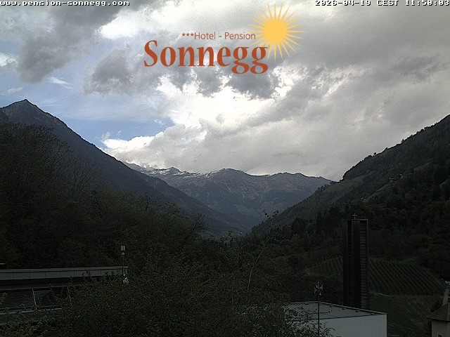 Archiv Foto Webcam Saltaus bei Meran: Hotel Sonnegg