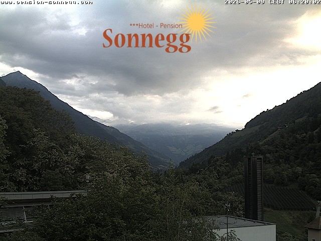 Archiv Foto Webcam Saltaus bei Meran: Hotel Sonnegg
