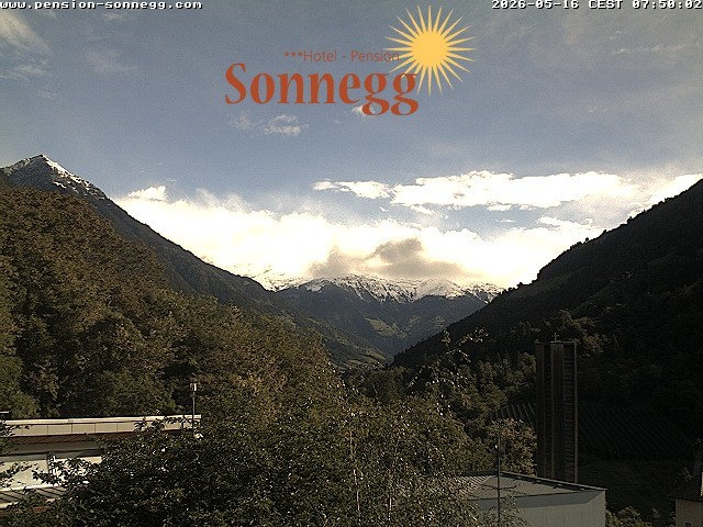 Archiv Foto Webcam Saltaus bei Meran: Hotel Sonnegg