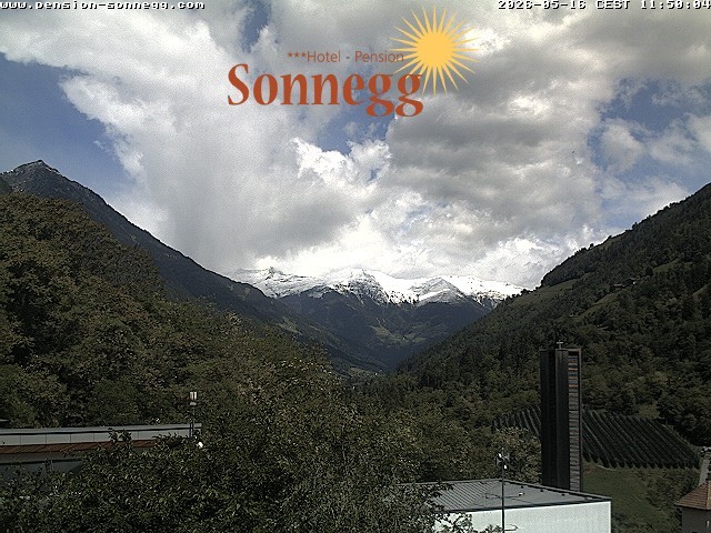 Archiv Foto Webcam Saltaus bei Meran: Hotel Sonnegg