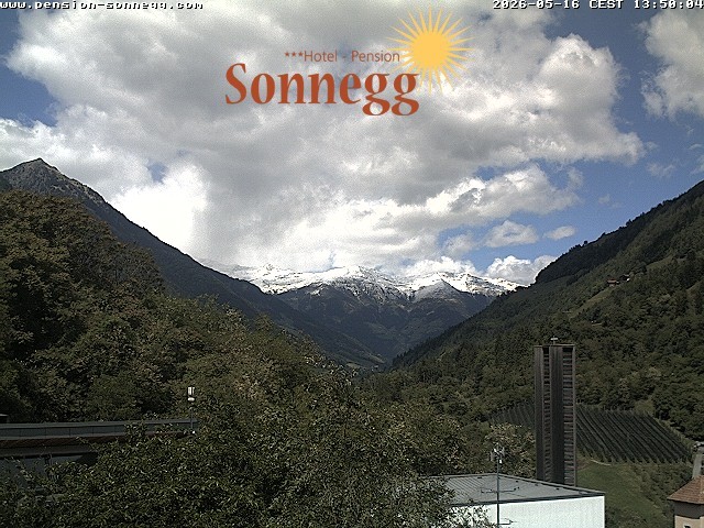 Archiv Foto Webcam Saltaus bei Meran: Hotel Sonnegg