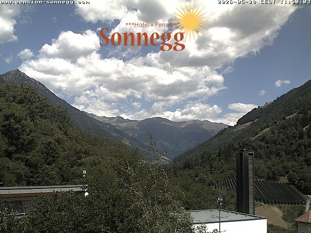 Archiv Foto Webcam Saltaus bei Meran: Hotel Sonnegg