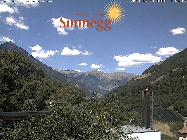 Archiv Foto Webcam Saltaus bei Meran: Hotel Sonnegg