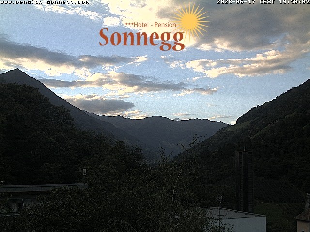 Archiv Foto Webcam Saltaus bei Meran: Hotel Sonnegg