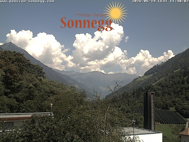 Archiv Foto Webcam Saltaus bei Meran: Hotel Sonnegg
