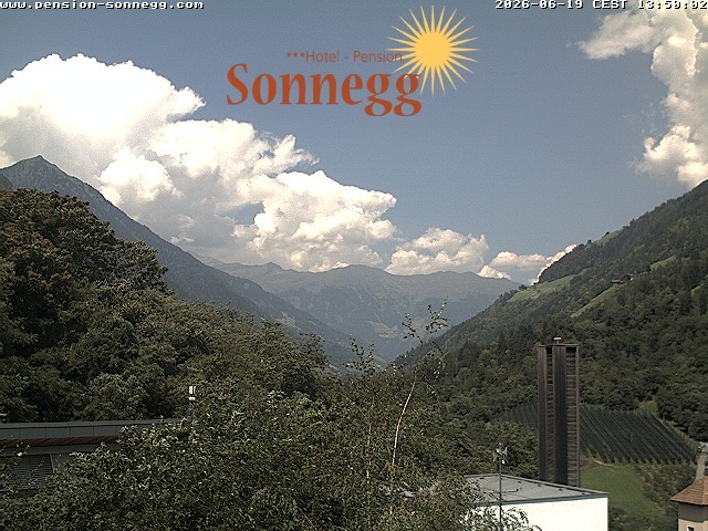 Archiv Foto Webcam Saltaus bei Meran: Hotel Sonnegg