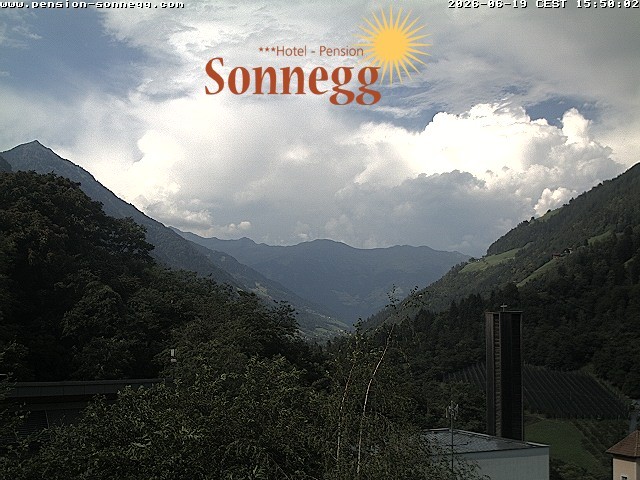 Archiv Foto Webcam Saltaus bei Meran: Hotel Sonnegg