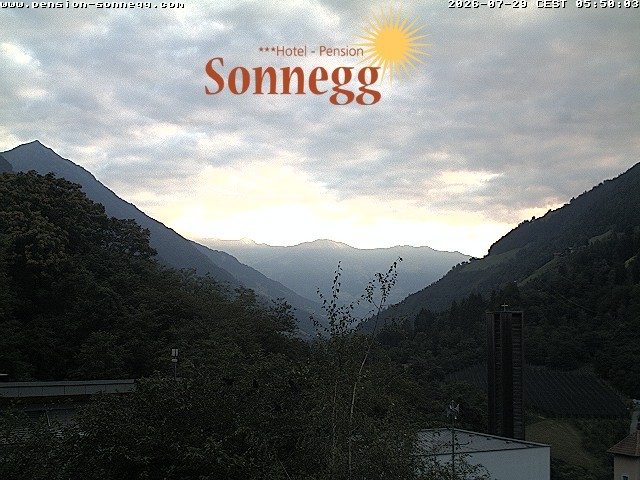 Archiv Foto Webcam Saltaus bei Meran: Hotel Sonnegg