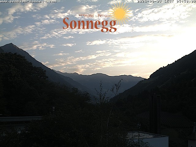 Archiv Foto Webcam Saltaus bei Meran: Hotel Sonnegg