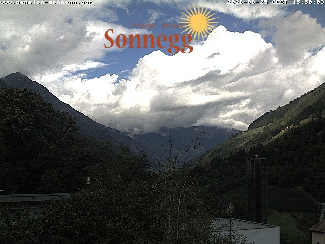Archiv Foto Webcam Saltaus bei Meran: Hotel Sonnegg