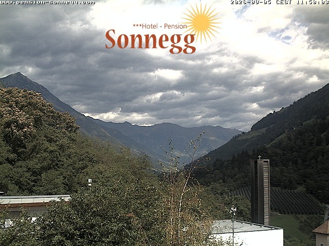 Archiv Foto Webcam Saltaus bei Meran: Hotel Sonnegg
