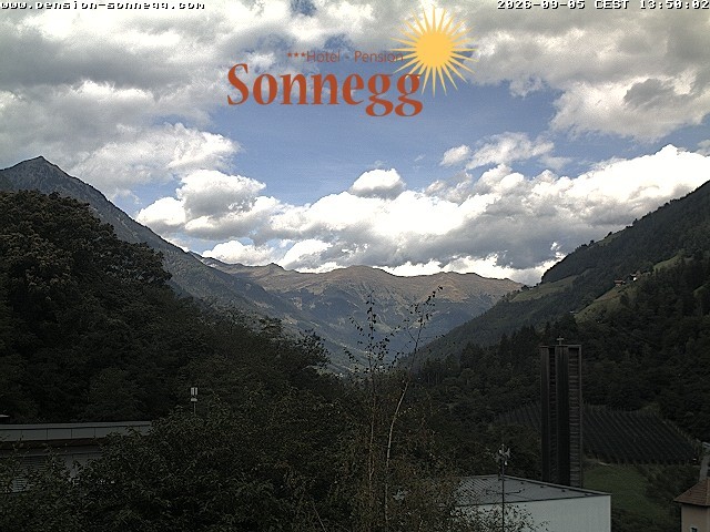 Archiv Foto Webcam Saltaus bei Meran: Hotel Sonnegg