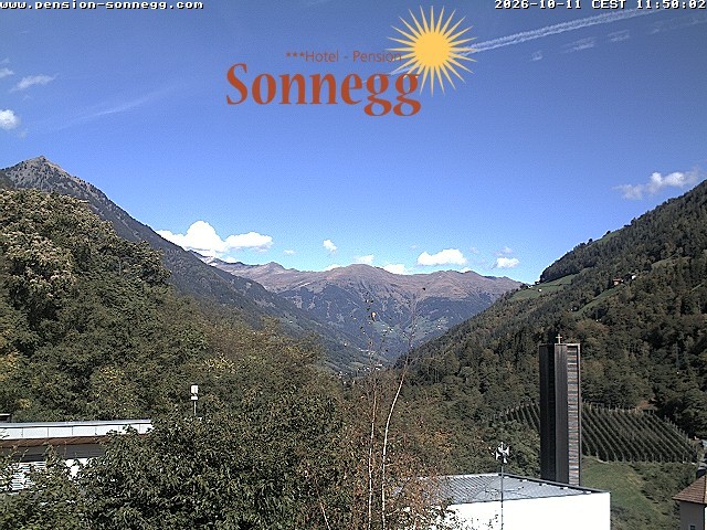 Archiv Foto Webcam Saltaus bei Meran: Hotel Sonnegg