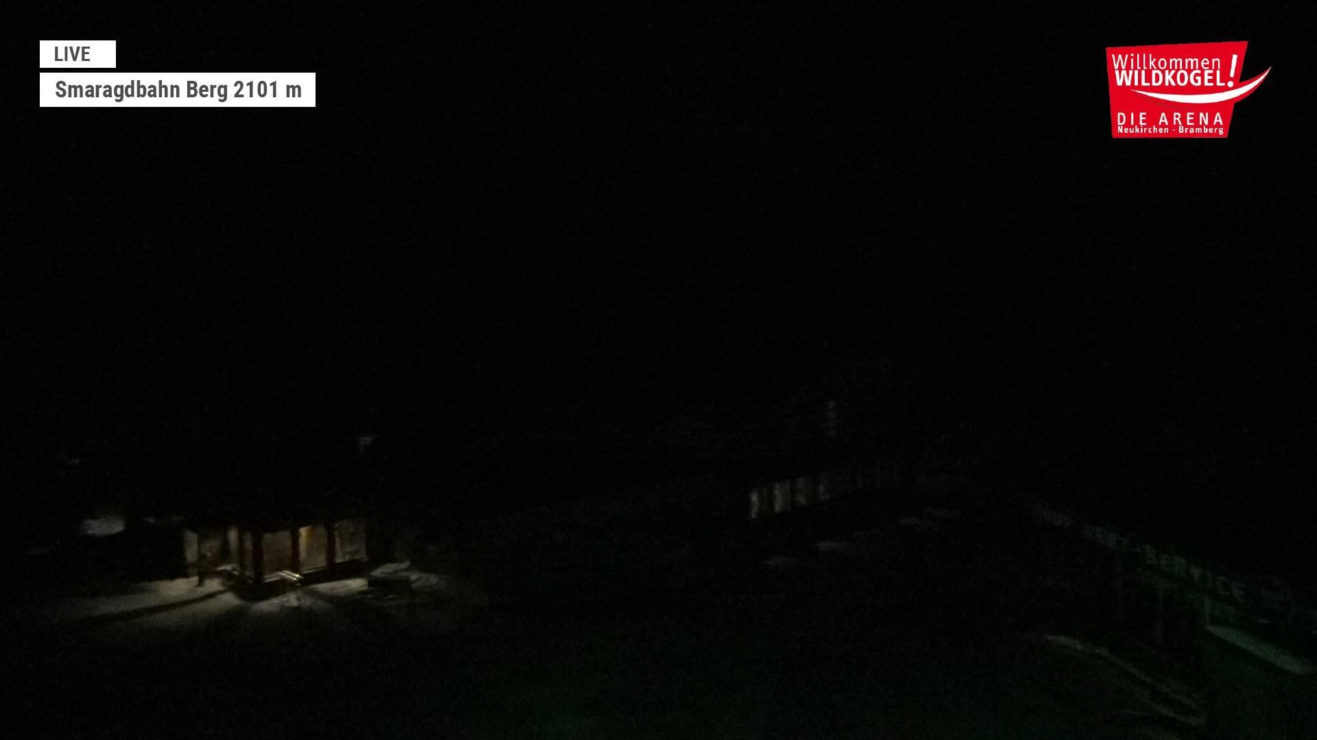 Archived image Webcam Top station Smaragdbahn gondola