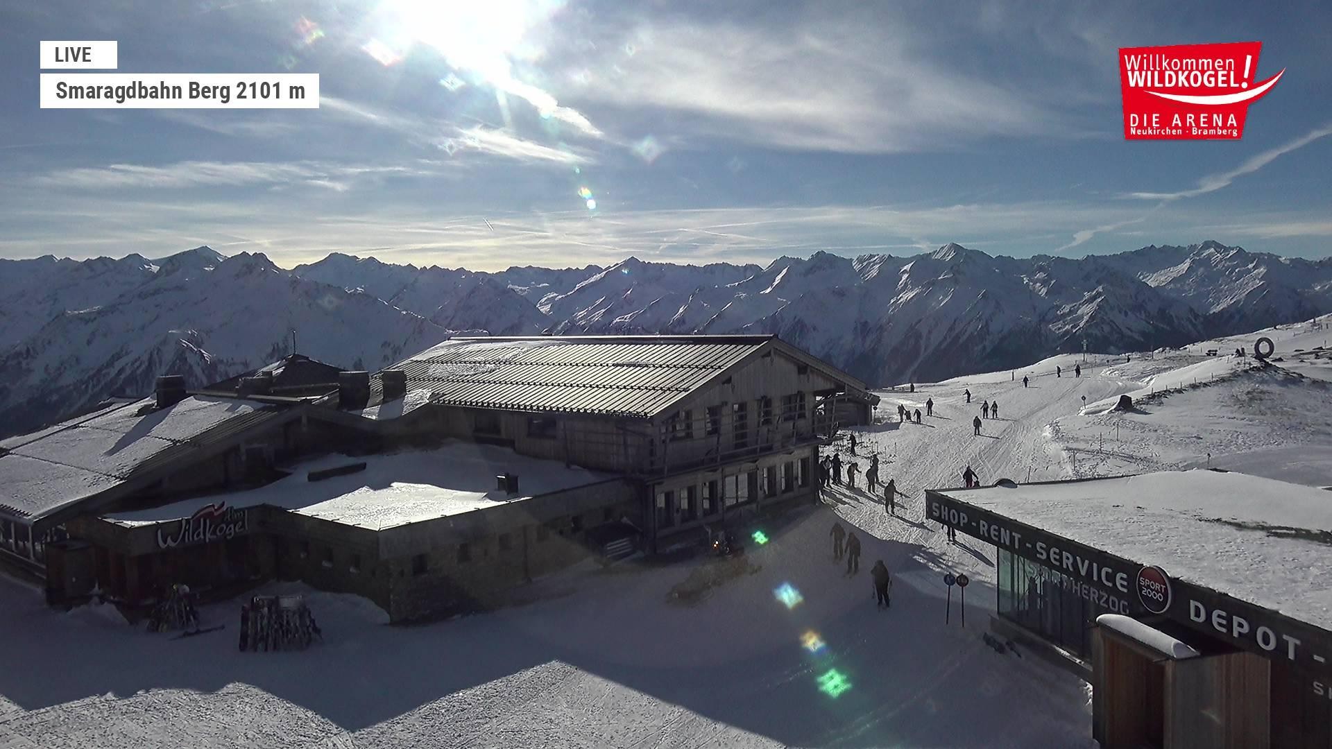 Archived image Webcam Top station Smaragdbahn gondola