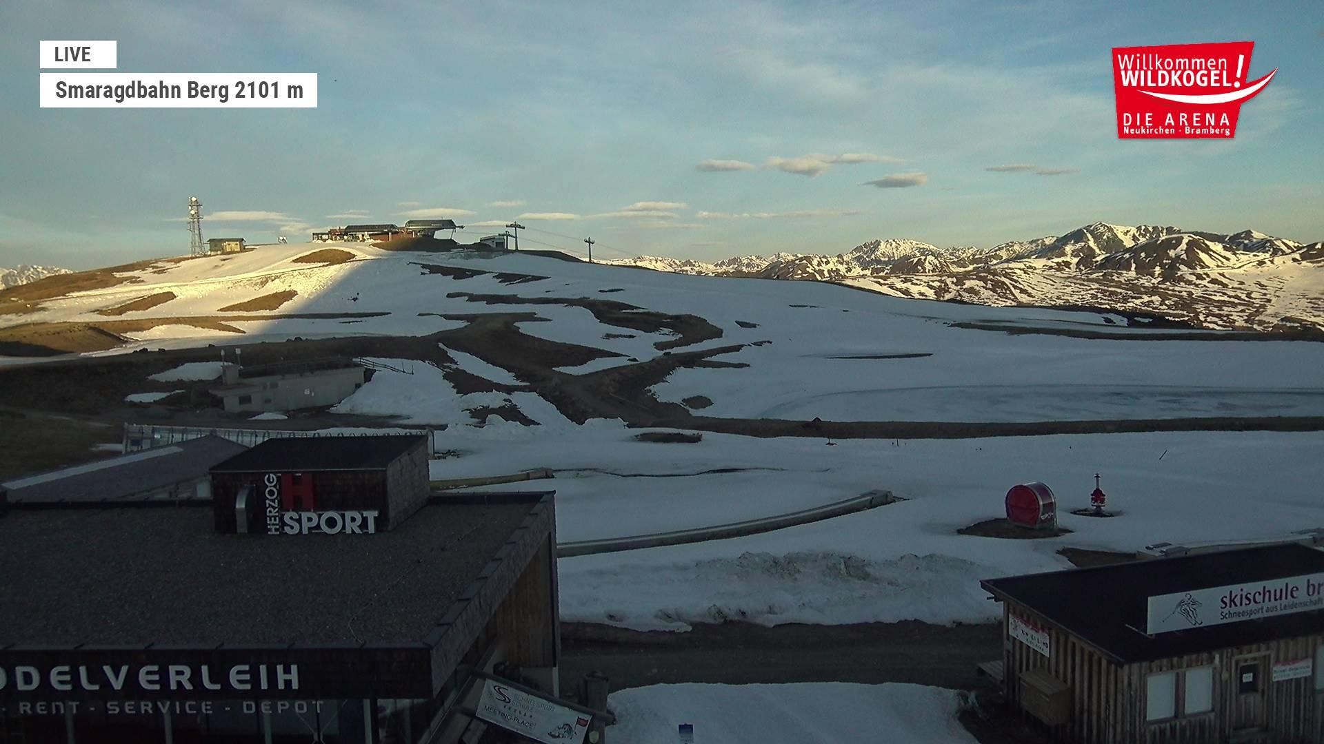 Archiv Foto Webcam Bergstation Smaragdbahn (Wildkogel-Arena)