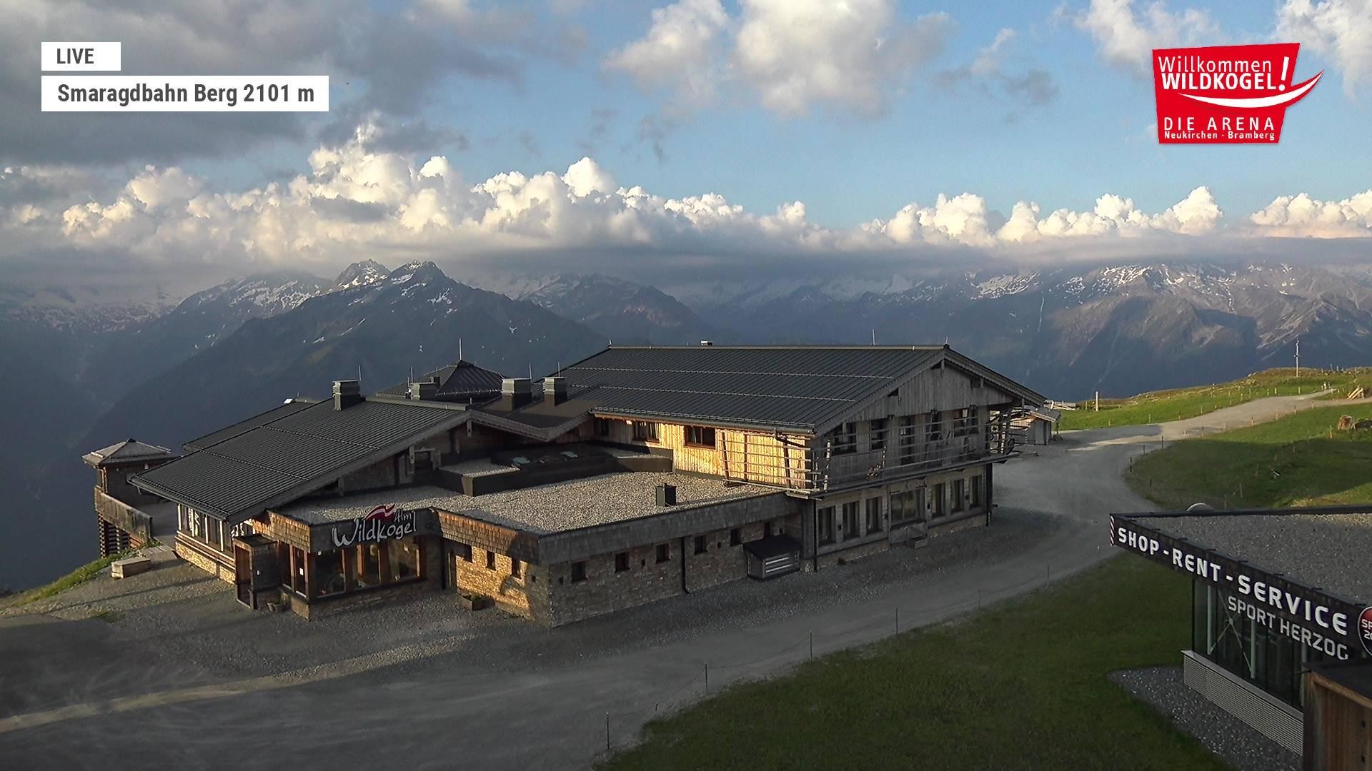 Archiv Foto Webcam Bergstation Smaragdbahn (Wildkogel-Arena)