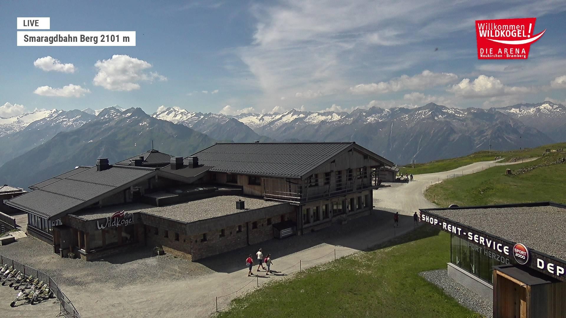 Archived image Webcam Top station Smaragdbahn gondola
