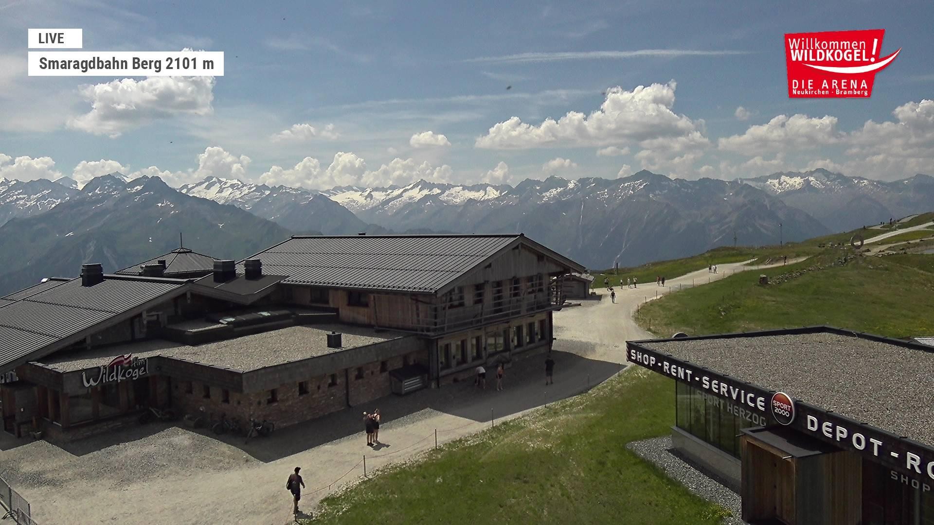Archived image Webcam Top station Smaragdbahn gondola