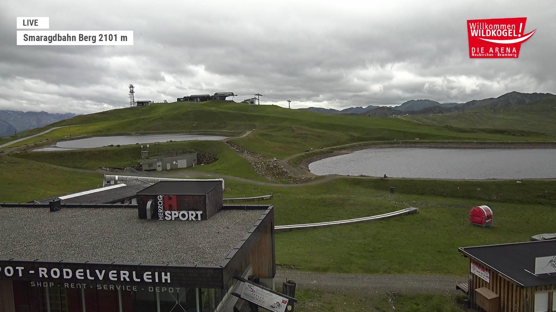 Archived image Webcam Top station Smaragdbahn gondola