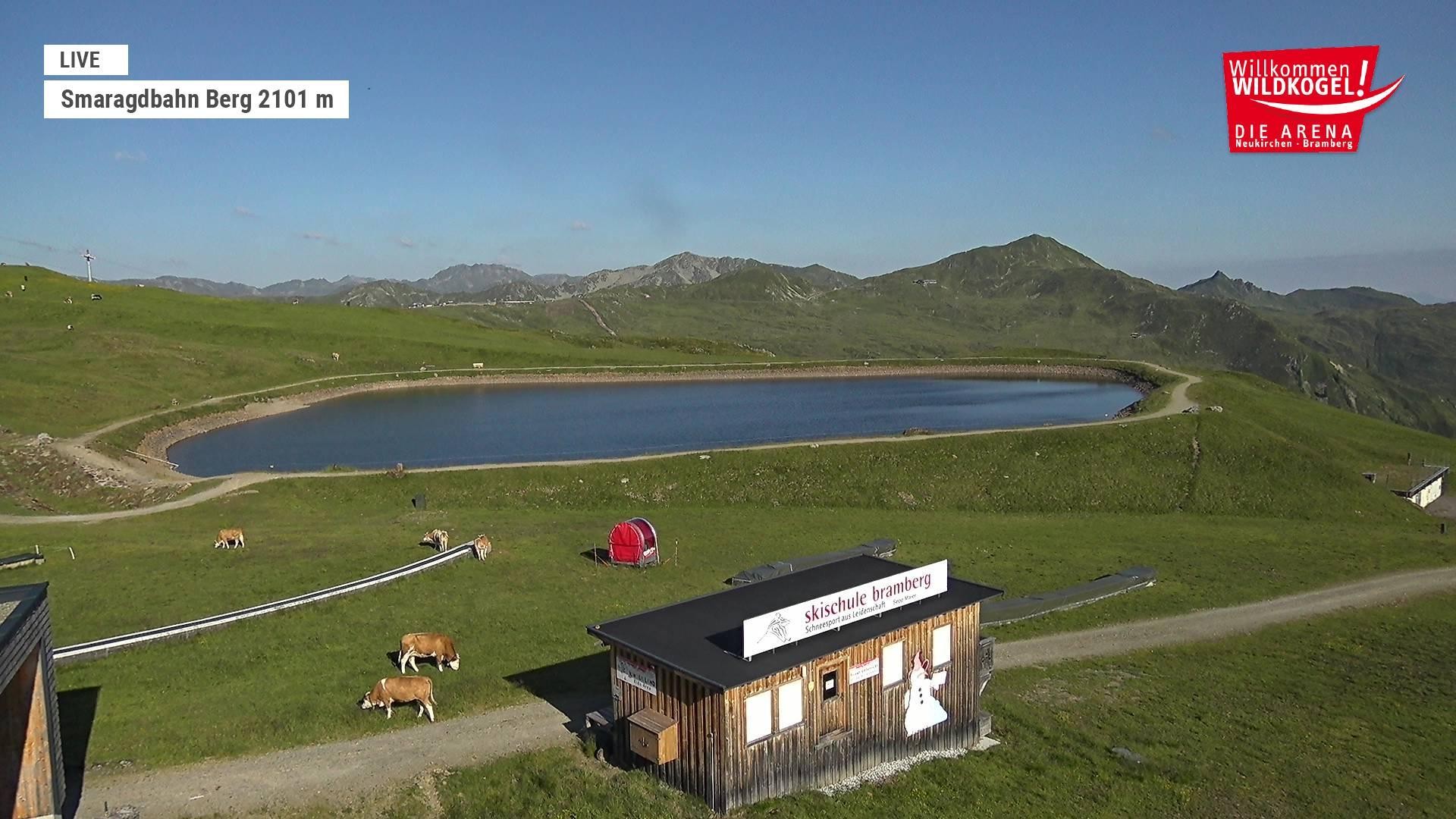 Archived image Webcam Top station Smaragdbahn gondola