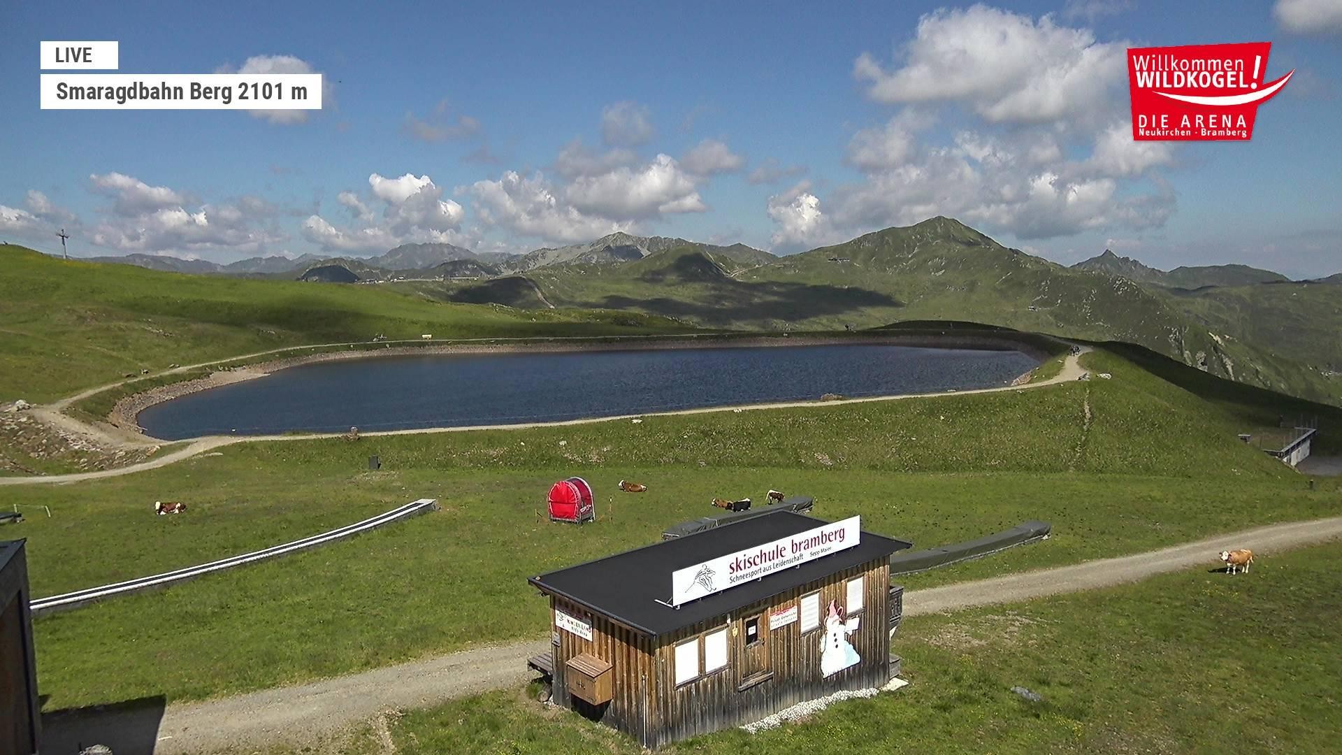 Archived image Webcam Top station Smaragdbahn gondola