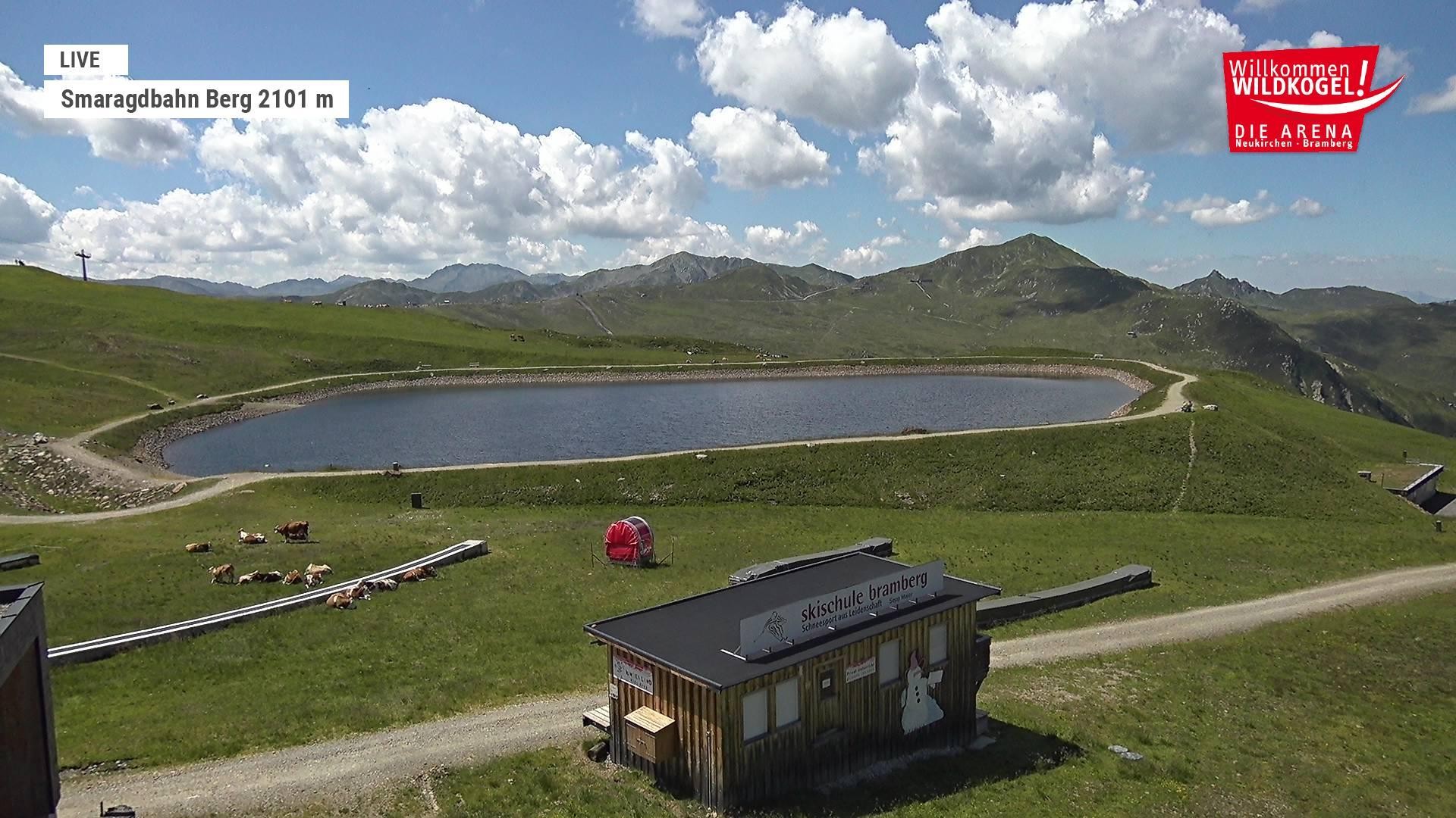 Archived image Webcam Top station Smaragdbahn gondola