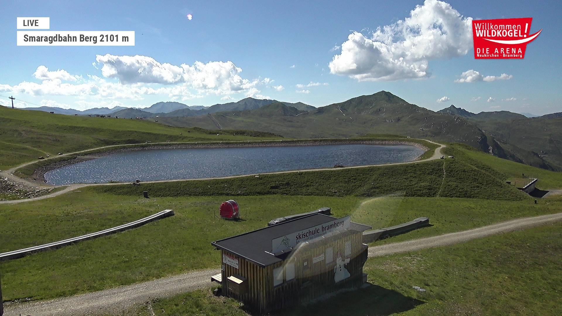 Archived image Webcam Top station Smaragdbahn gondola