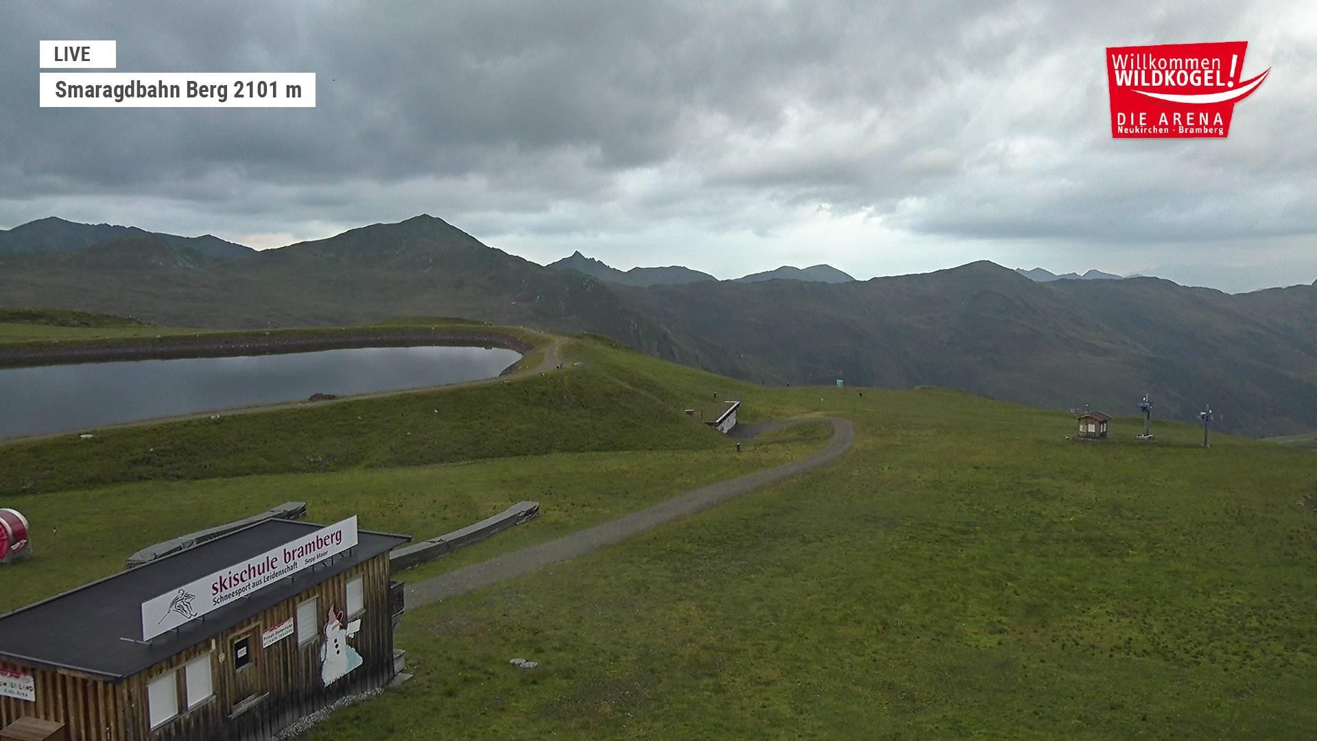 Archived image Webcam Top station Smaragdbahn gondola