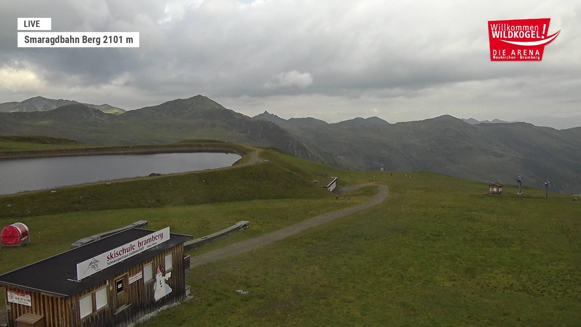 Archived image Webcam Top station Smaragdbahn gondola