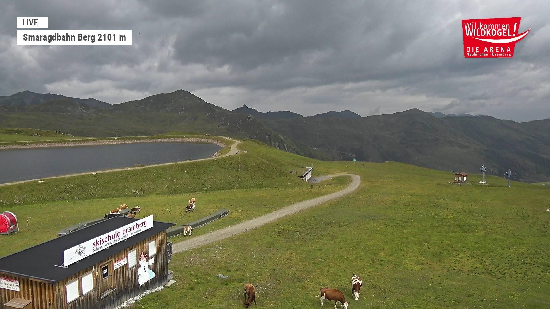 Archived image Webcam Top station Smaragdbahn gondola