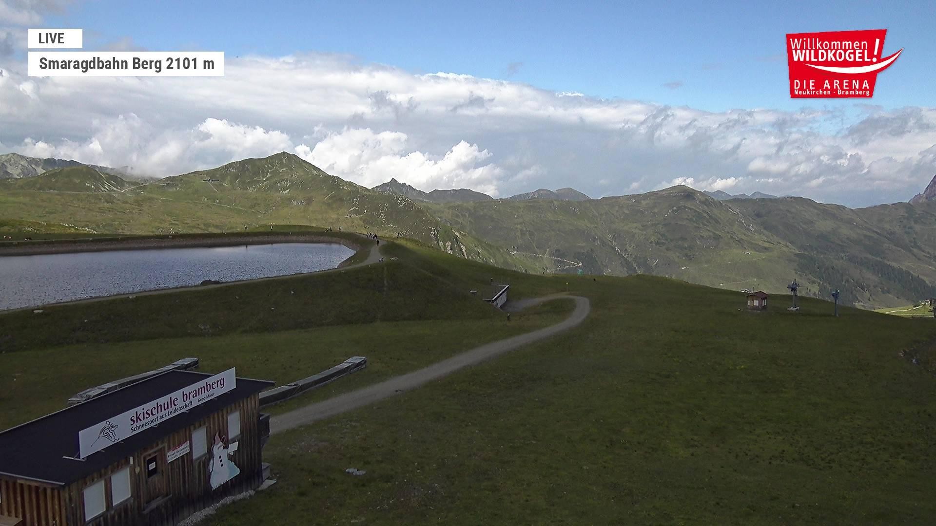 Archived image Webcam Top station Smaragdbahn gondola
