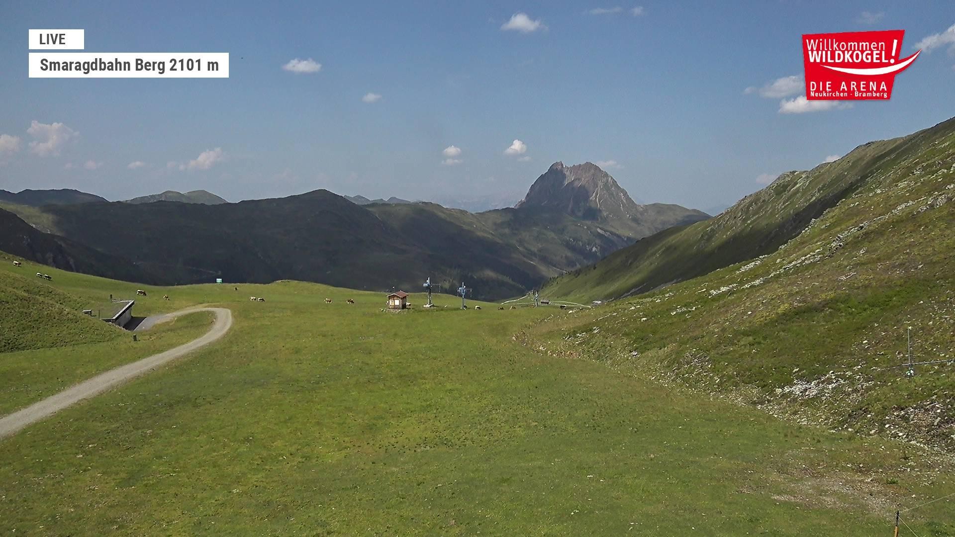 Archived image Webcam Top station Smaragdbahn gondola