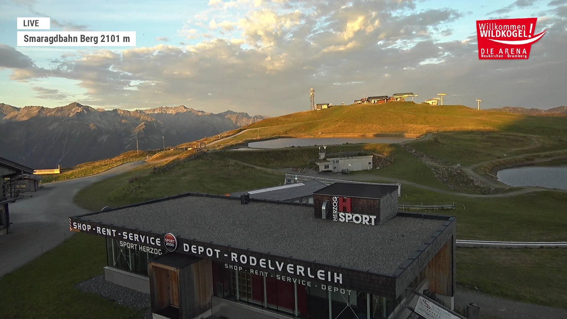 Archiv Foto Webcam Bergstation Smaragdbahn (Wildkogel-Arena)
