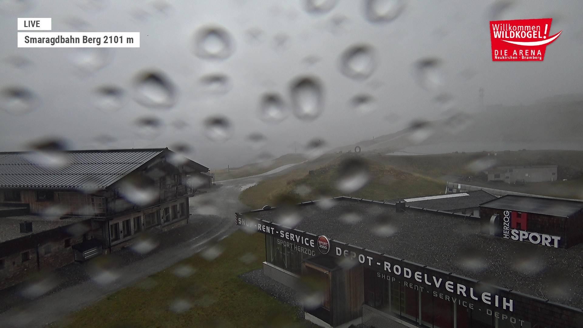 Archived image Webcam Top station Smaragdbahn gondola