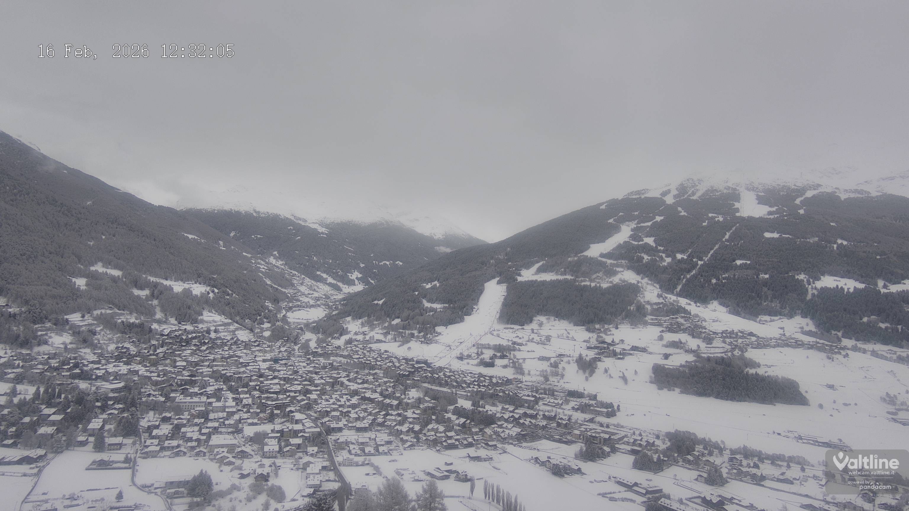 Archiv Foto Webcam Panoramablick Bormio, Lombardei