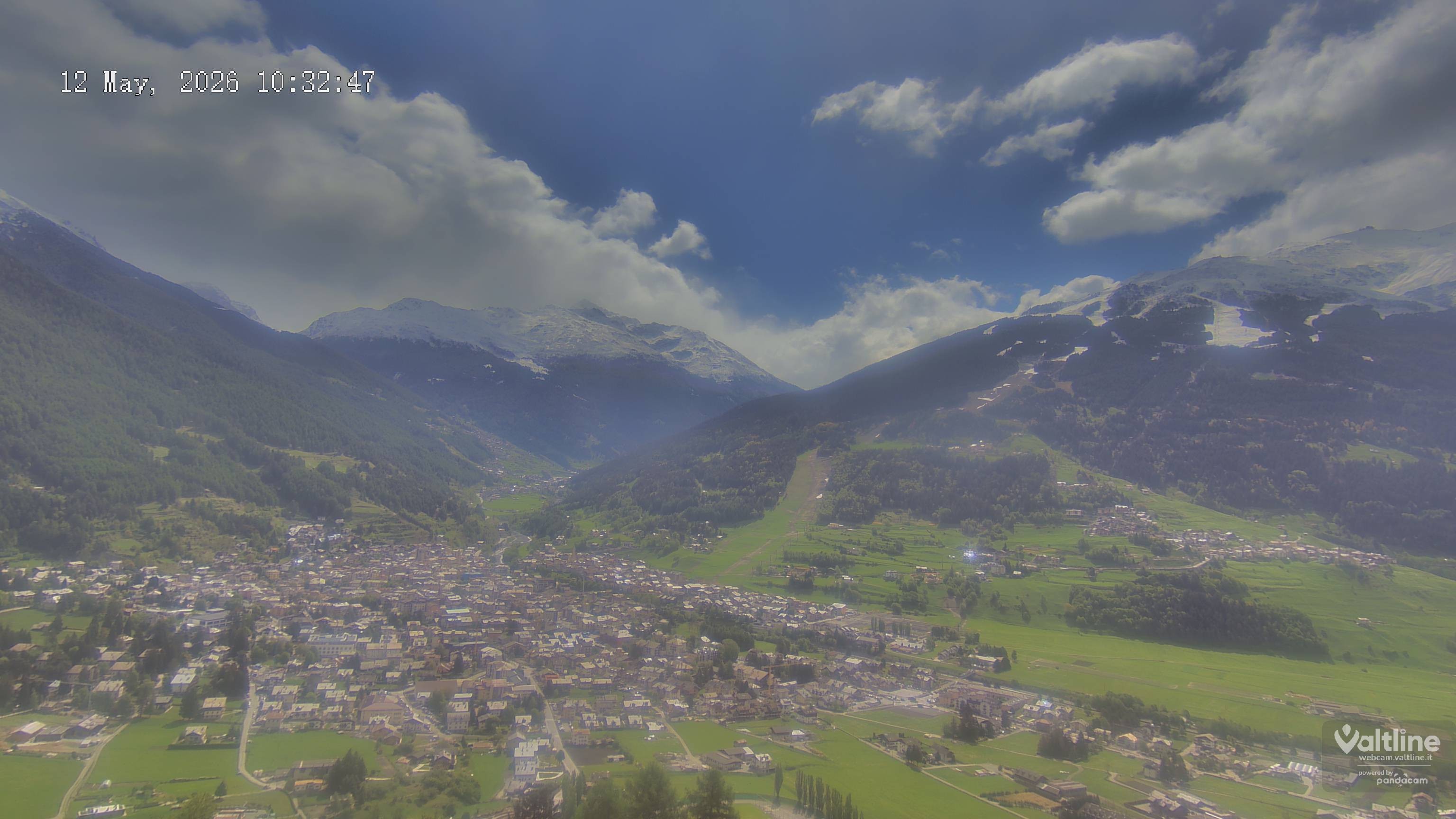 Archiv Foto Webcam Panoramablick Bormio, Lombardei